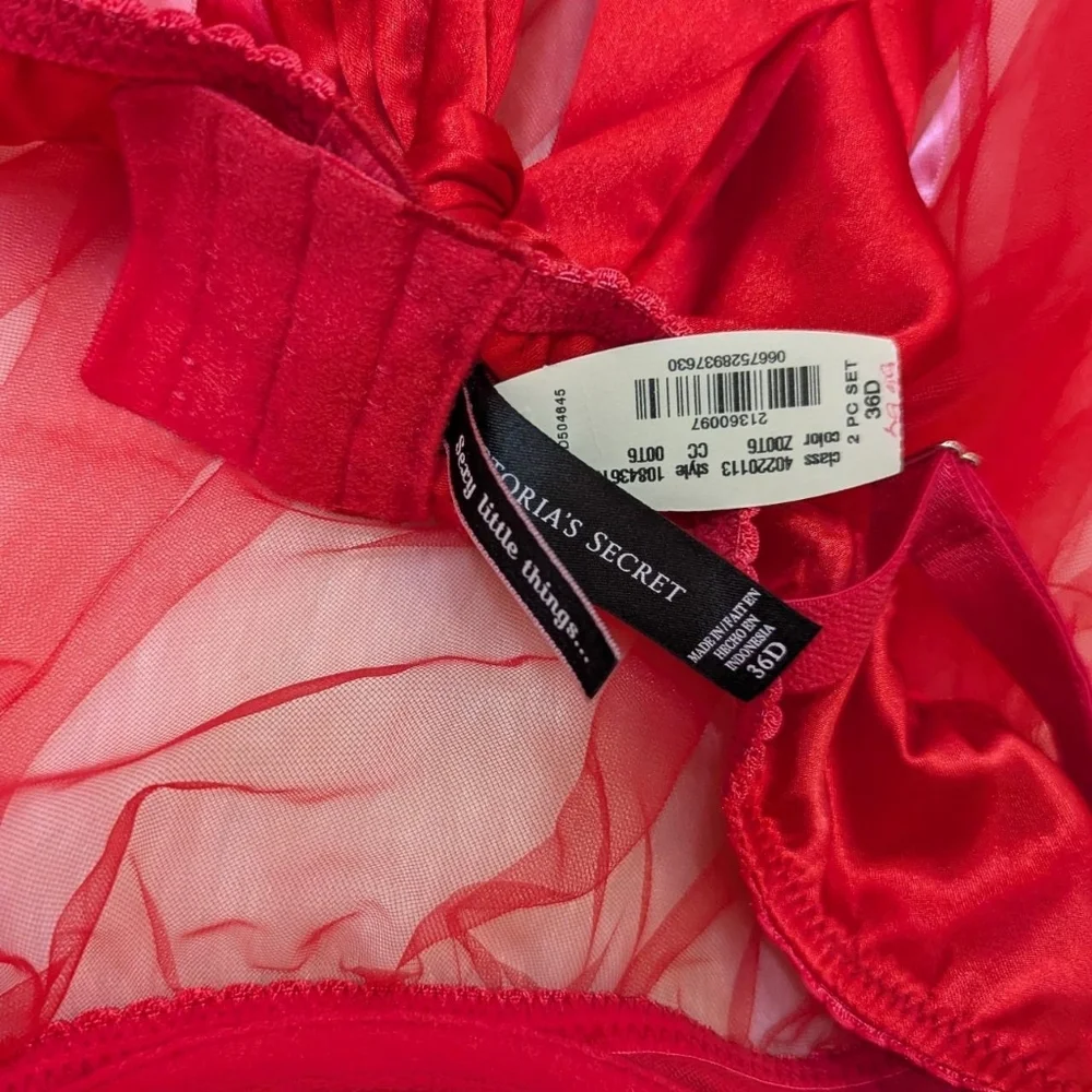 Victoria's Secret "Sexy Little Things" Christmas Babydoll with Jingle Bells - Picture 8 of 10